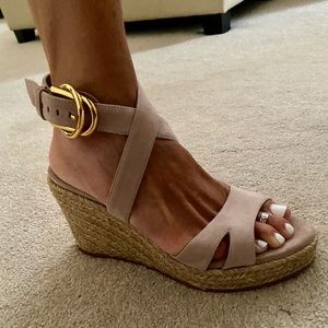Stuart Weitzman side 5 wedge